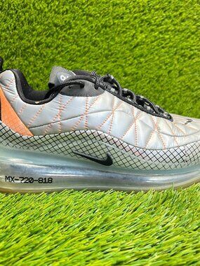 Nike Air Max MX 720-818 Boys Size 6.5Y Silver Black Walking Shoes Sneakers